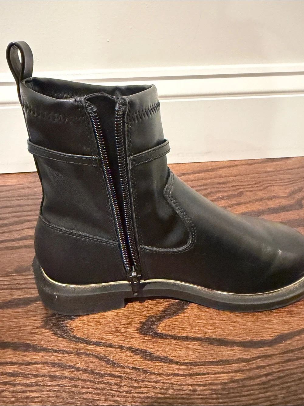 Zara Kids Black Ankle Chelsea Boots with Gold Trim Sole